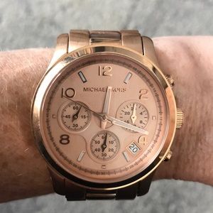 Michael Kors rose gold watch